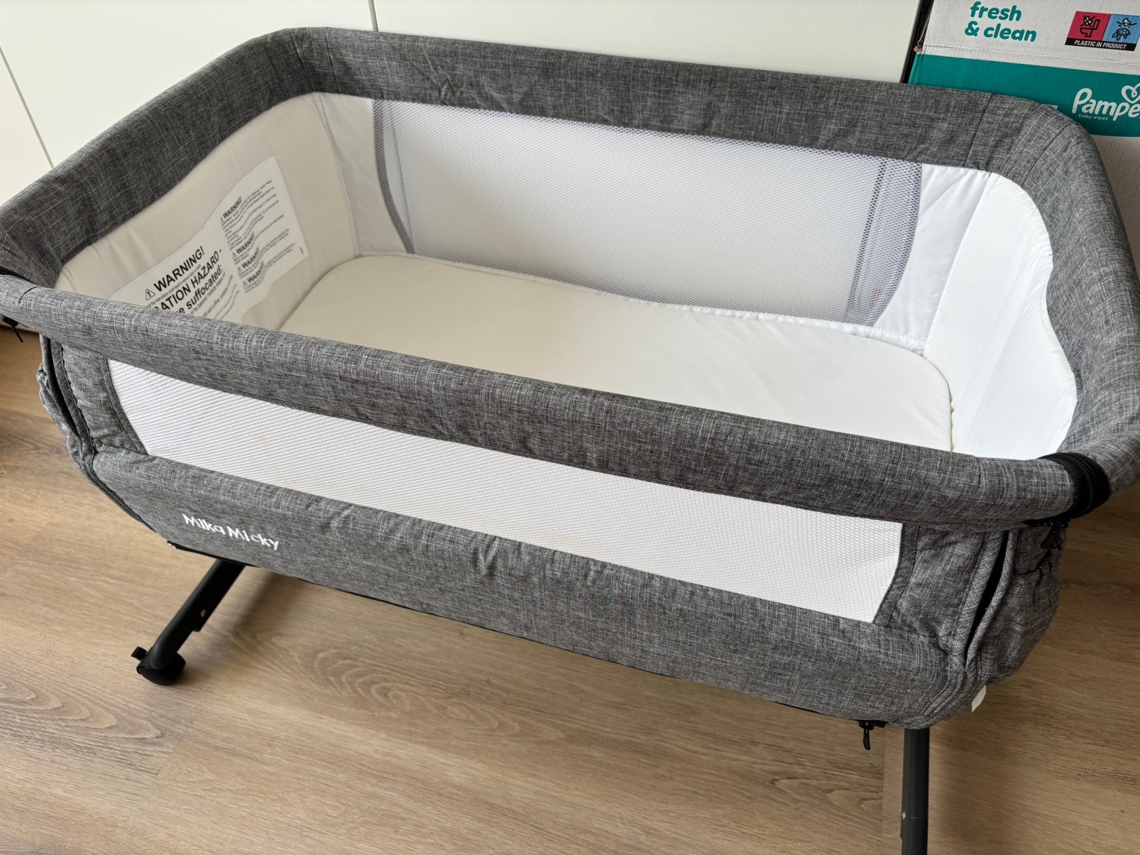 Luxe Wieg aan Bed co sleeper zo goed als nieuw grijs, Ophalen, Zo goed als nieuw, Wieg