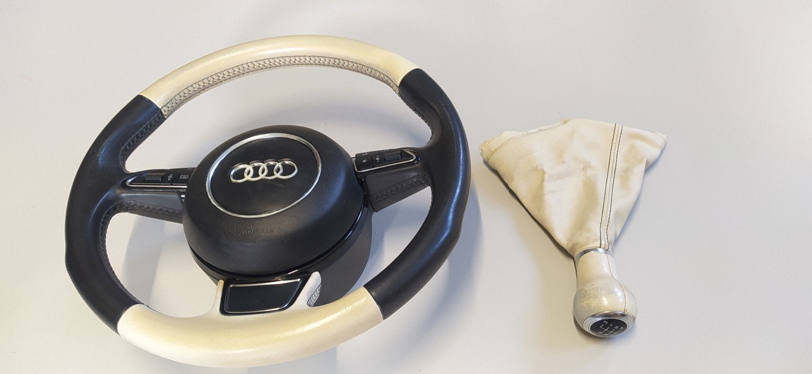 Audi A1 stuur, incl. Airbag en bijpassende versnellingspook, Auto-onderdelen, Ophalen of Verzenden, Gebruikt, Audi
