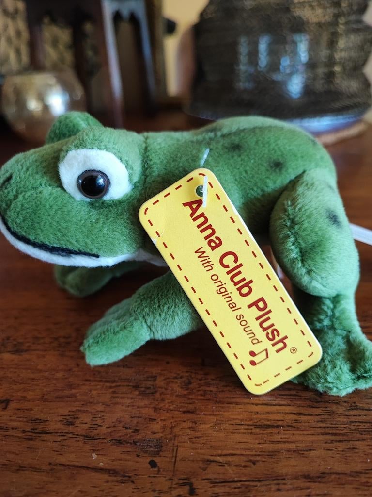 Vtg Anna Club Plush kikker met geluid en 3 originele labels, Ophalen of Verzenden, Zo goed als nieuw, Reptiel of Amfibie, Overige typen
