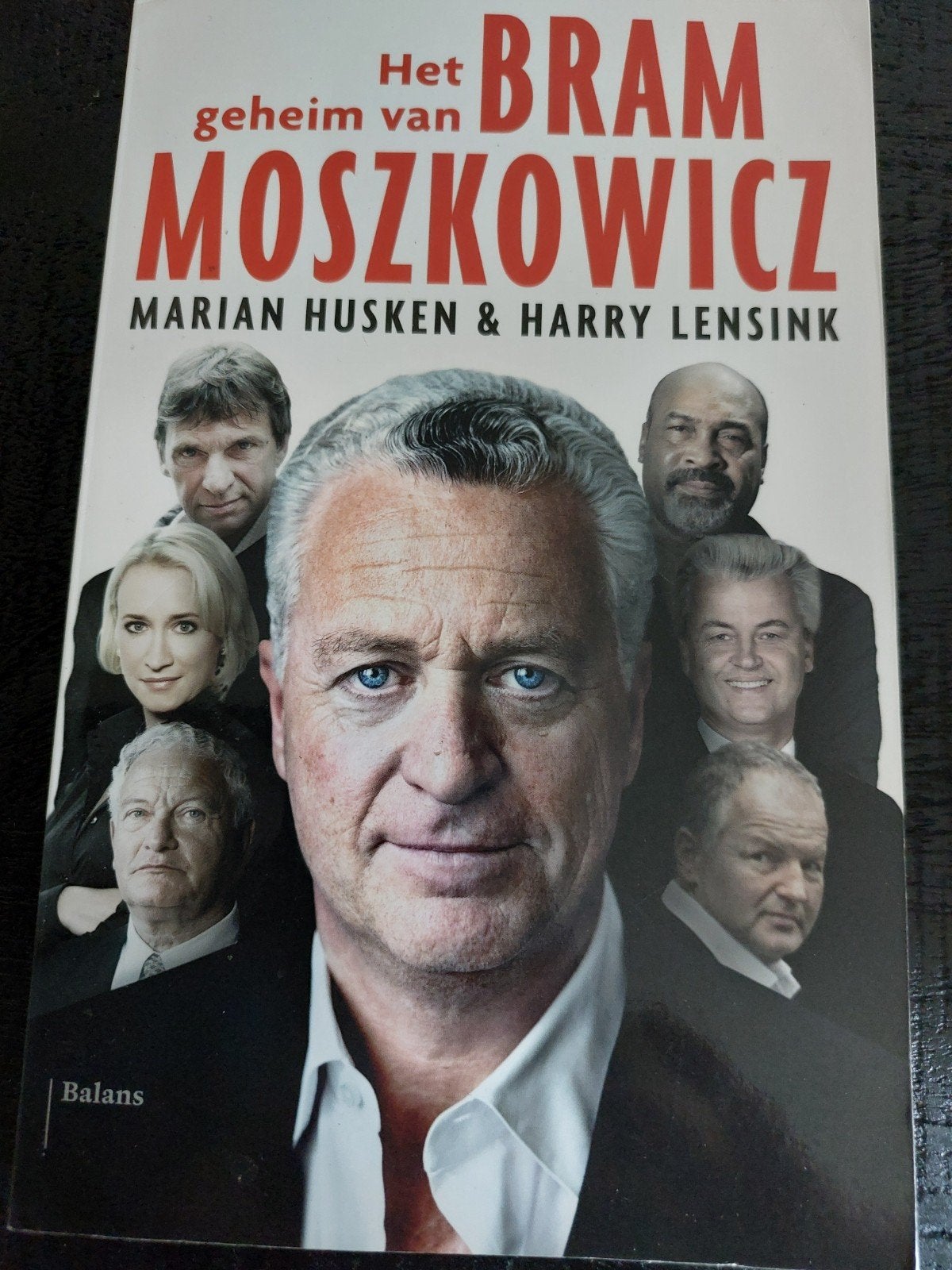 Marian Husken - Het geheim van Bram Moszkowicz, Gelezen, Maatschappij en Samenleving, Ophalen of Verzenden, Nederland