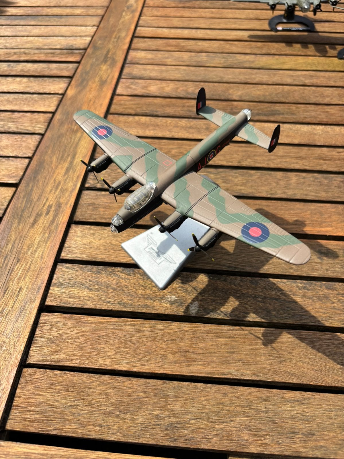 Corgi Avro Lancaster 1/144, Overige merken, 1:144 tot 1:200, Ophalen of Verzenden, Zo goed als nieuw