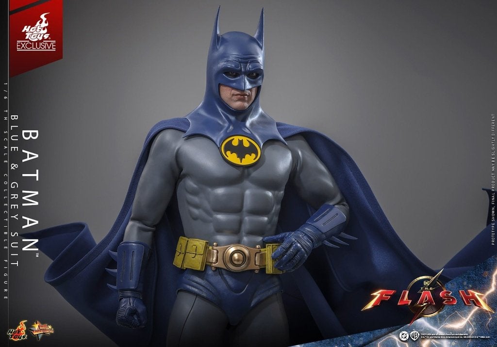 Hot Toys MMS834 The Flash Batman Blue Grey Suit Exclusive, Verzamelen, Film en Tv, West Campus 1 76863 Herxheim (DE), Actiefiguur of Pop