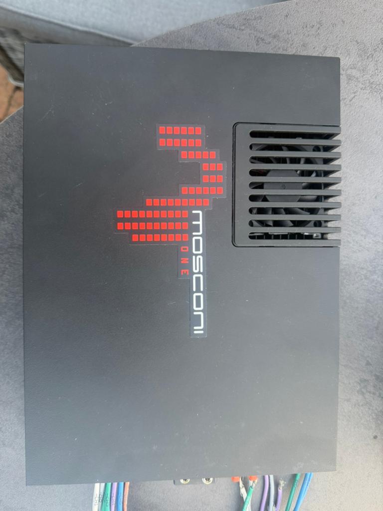 Mosconi gladen one 100.6 versterker DEFECT, Auto diversen, Autospeakers, Gebruikt, Ophalen of Verzenden