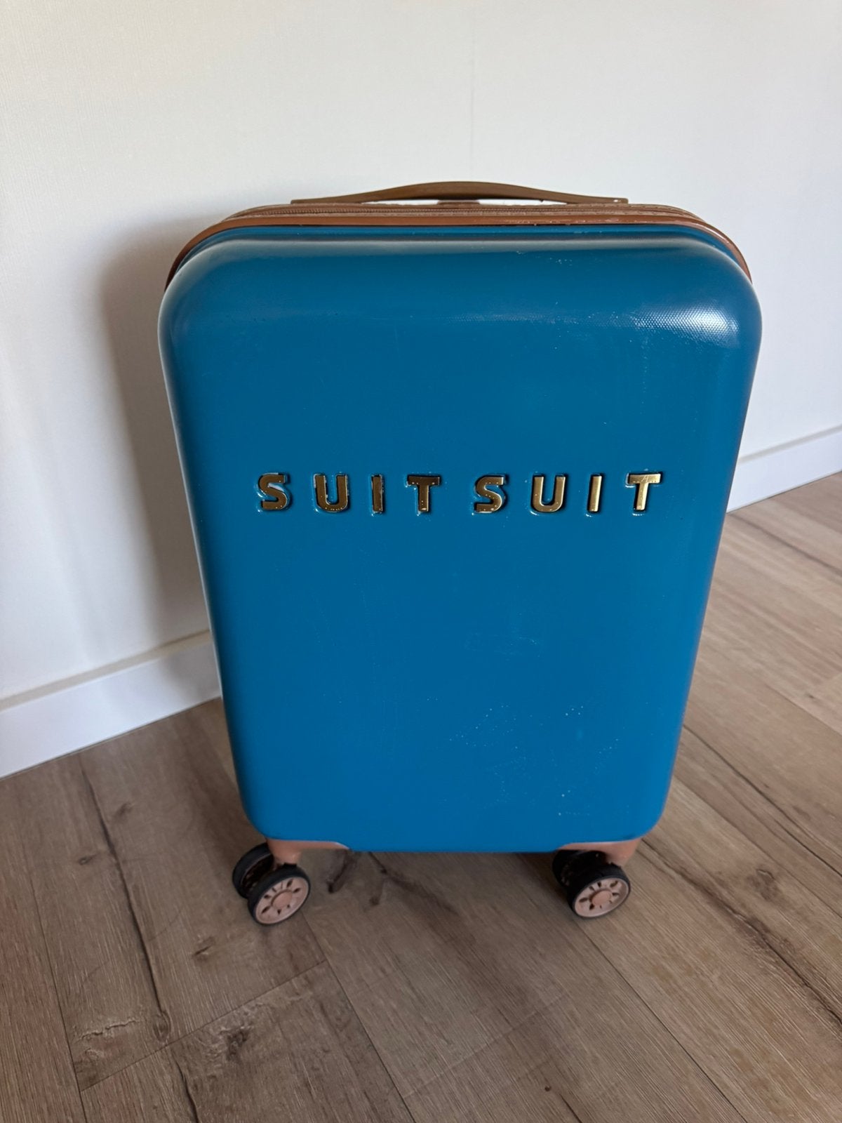 suitsuit koffer maat s, Sieraden, Tassen en Uiterlijk, Koffers, Ophalen, Zo goed als nieuw, Hard kunststof