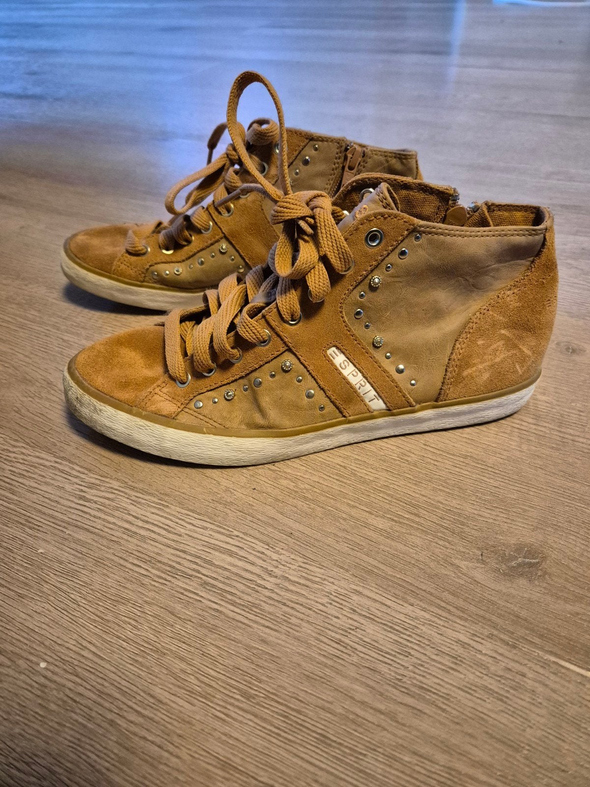 Sneakers van Esprit maat 38, Beige, Ophalen of Verzenden, Sneakers of Gympen, Zo goed als nieuw