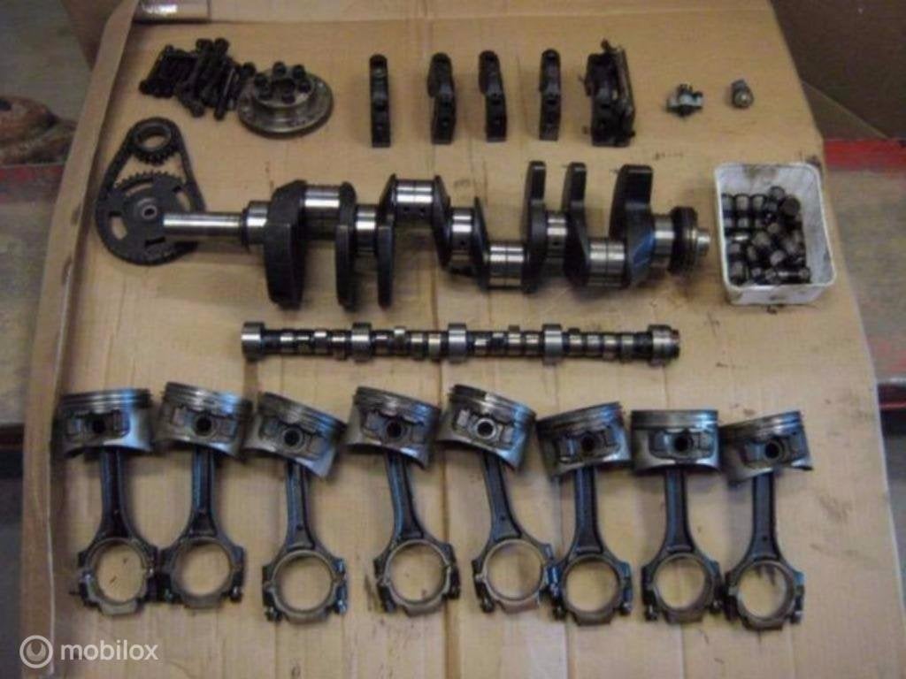 Range Rover P38 V8 Nokkenas Tuimelaaras Oliepomp cilinderkop, Land Rover, Ophalen of Verzenden