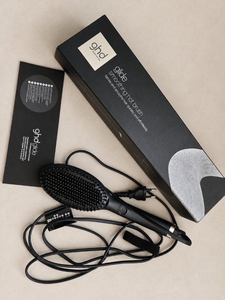 ghd glide smoothing hot brush bijna nieuw, Ophalen of Verzenden, Zo goed als nieuw, Krultang of Stijltang