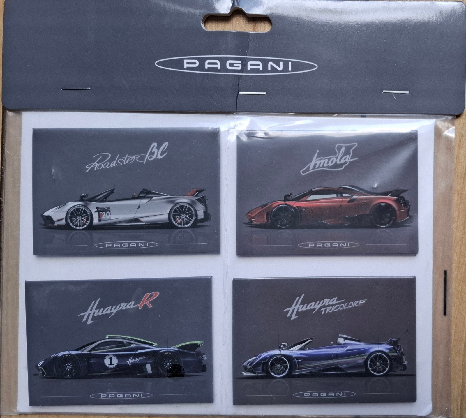 Pagani Huayra, 4 originele magneten. € 10,--, Ophalen of Verzenden, Nieuw, Auto