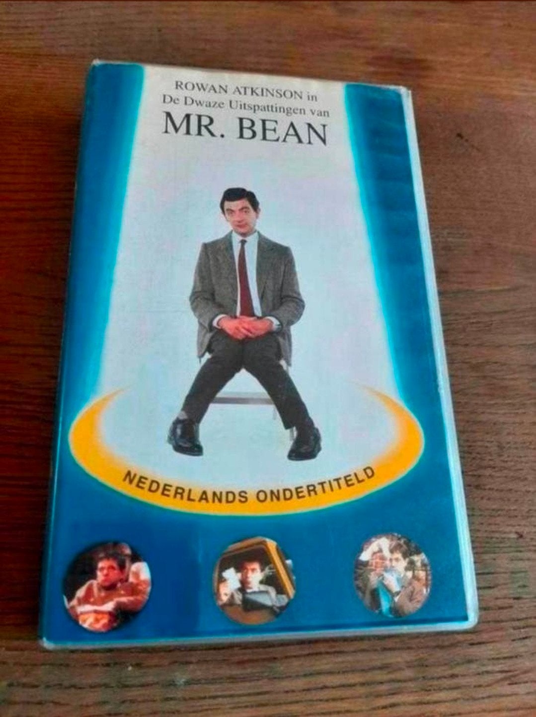 De Dwaze Uitspattingen van Mr.Bean videoband., Alle leeftijden, Ophalen of Verzenden, Gebruikt, Tv-serie of Tv-programma