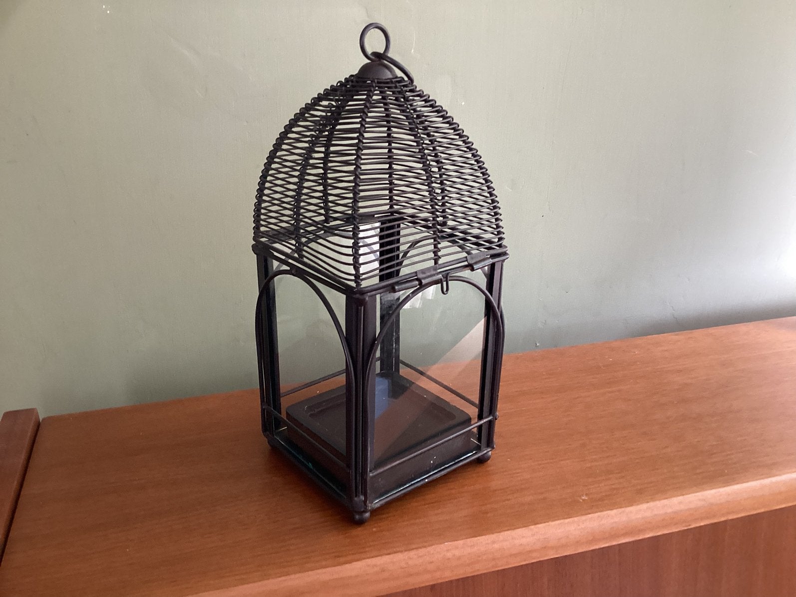 Mini Vitrine kastje met glas in de vorm van een vogelkooitje, Ophalen of Verzenden, Zo goed als nieuw