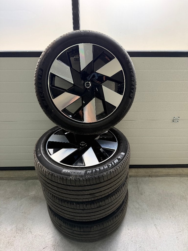 Volvo XC60 zomerbanden origineel 255/45 R20 ZGAN, Auto-onderdelen, Banden en Velgen, Ophalen, Gebruikt, 255 mm, Geen@geen.nl