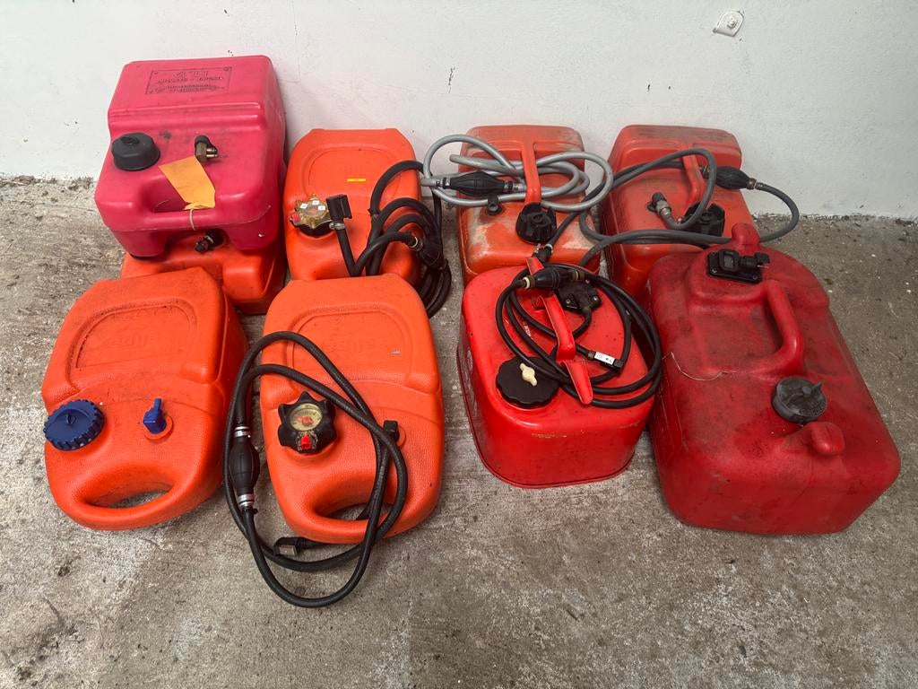 Externe brandstoftanks 12L en 25L voor buitenboordmotor, Ophalen, Gebruikt, Motor en Techniek