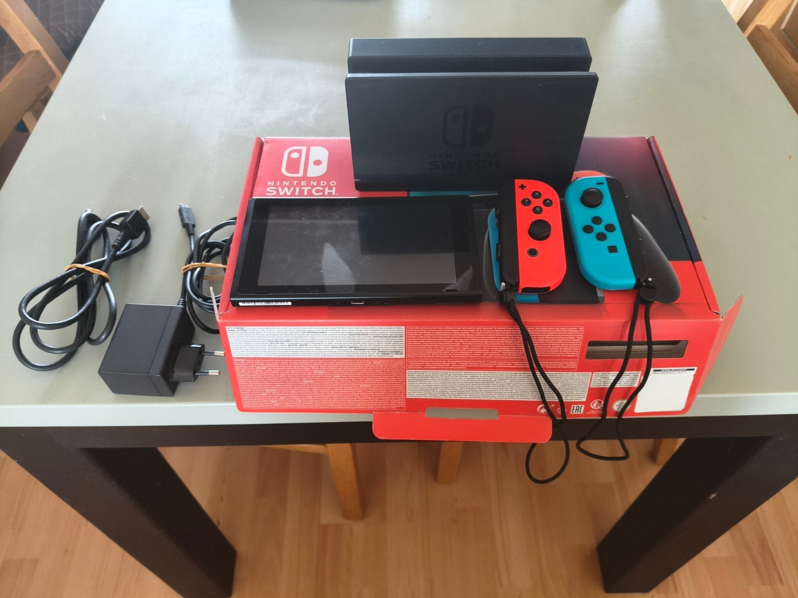 Nintendo Switch v2, Ophalen, Gebruikt, Met 2 controllers, Switch 2019 Upgrade