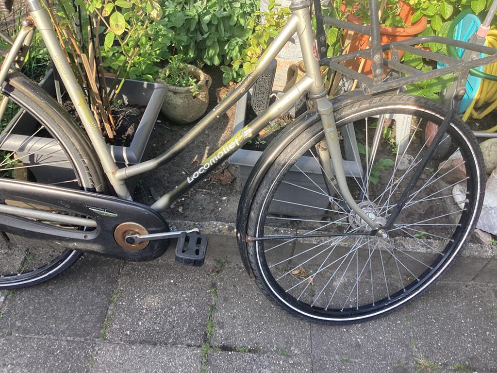 Locomotief damesfiets 28 inch handrem terugtraprem, Fietsen en Brommers, Terugtraprem, Ophalen of Verzenden, Handrem, 53 tot 56 cm
