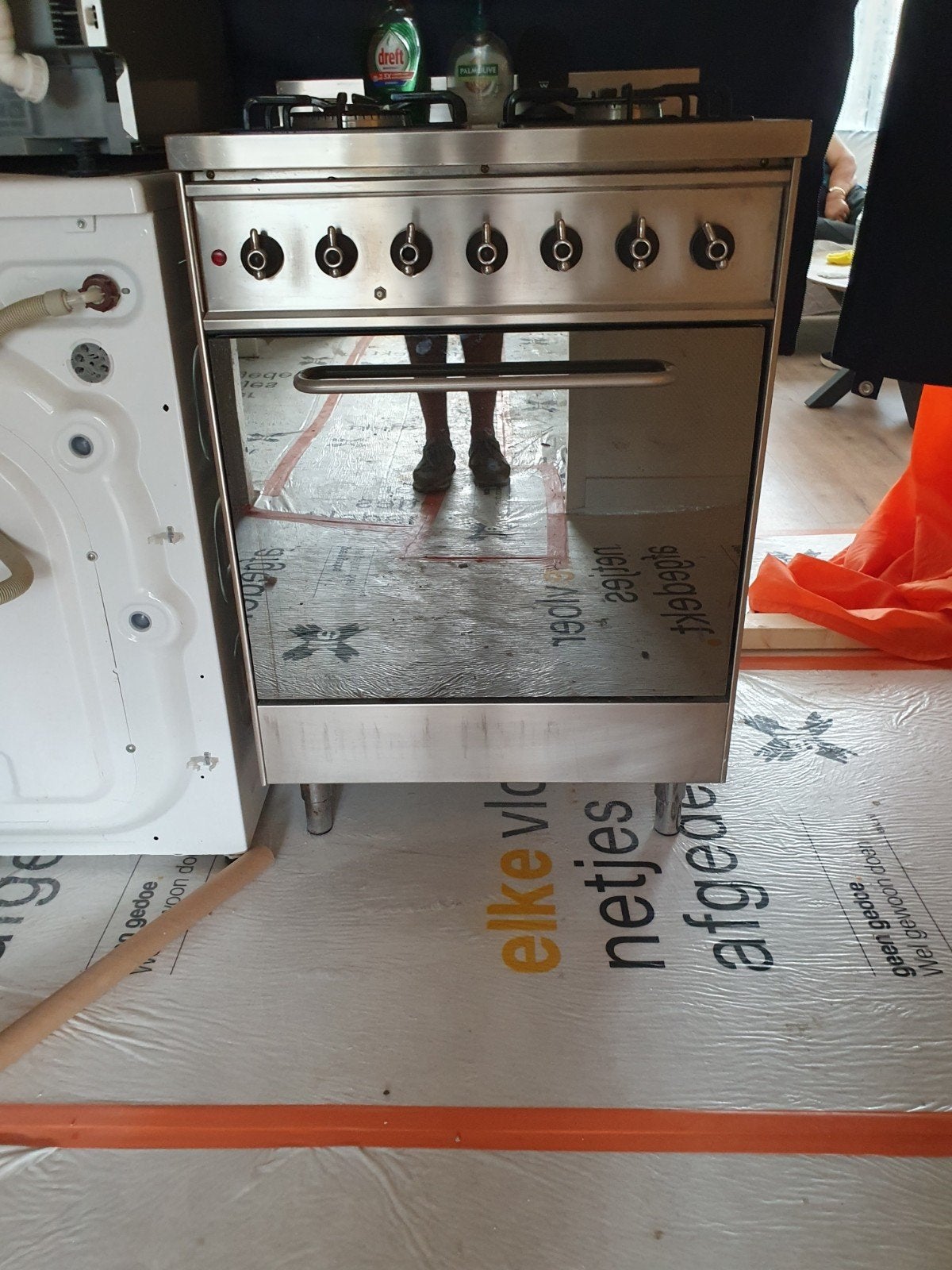 Indesit Vrijstaand Gasfornuis met Oven - RVS, Witgoed en Apparatuur, Gebruikt, 60 cm of meer, Gas, Vrijstaand