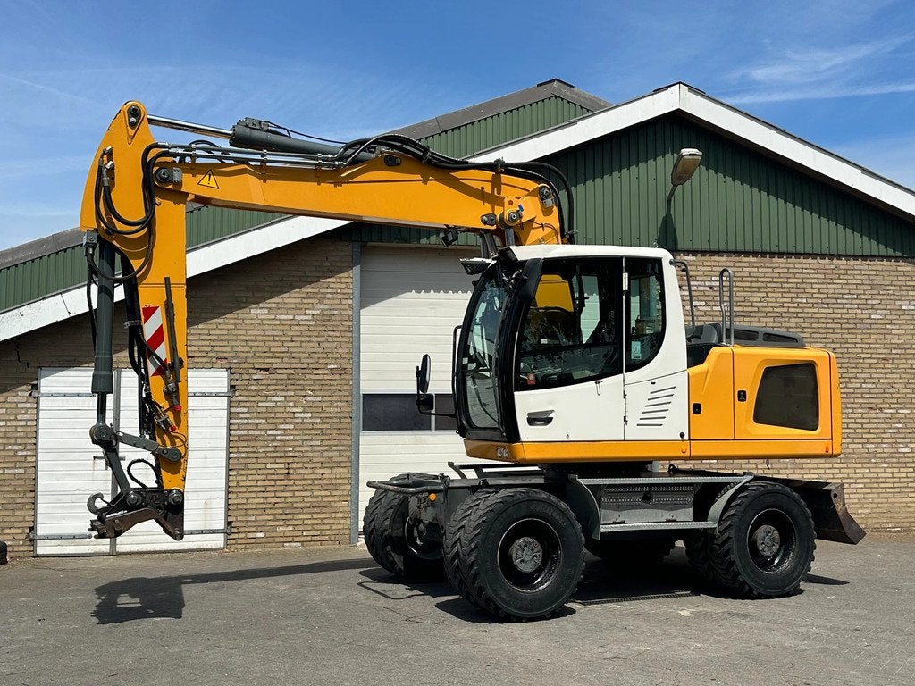 Liebherr A918 (bj 2013)