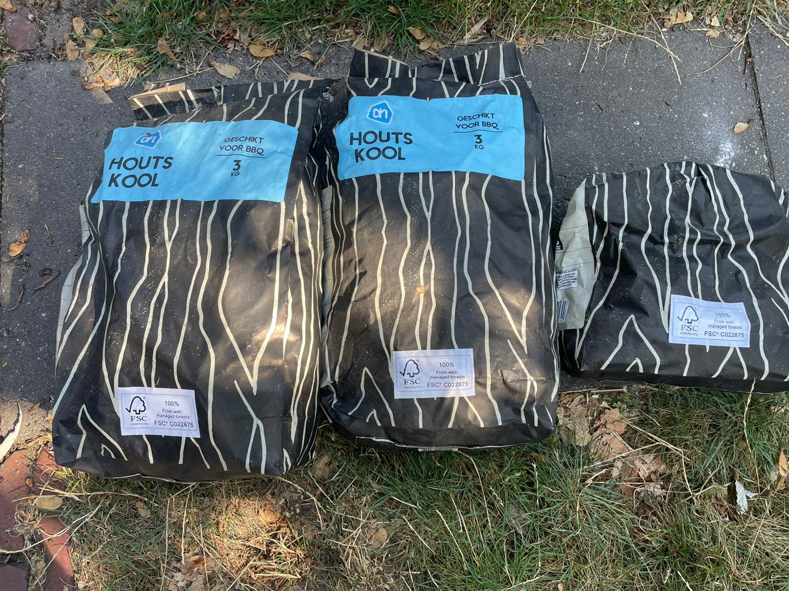 Houtskool 2,5 zak a 3 kilo, Ophalen, Nieuw