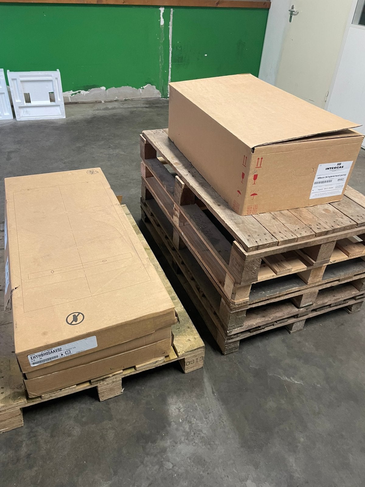 Te koop Daikin Altherma H Hybride Set Verwarmen en Intergas, Ophalen, Zo goed als nieuw, Hout, Gaskachel