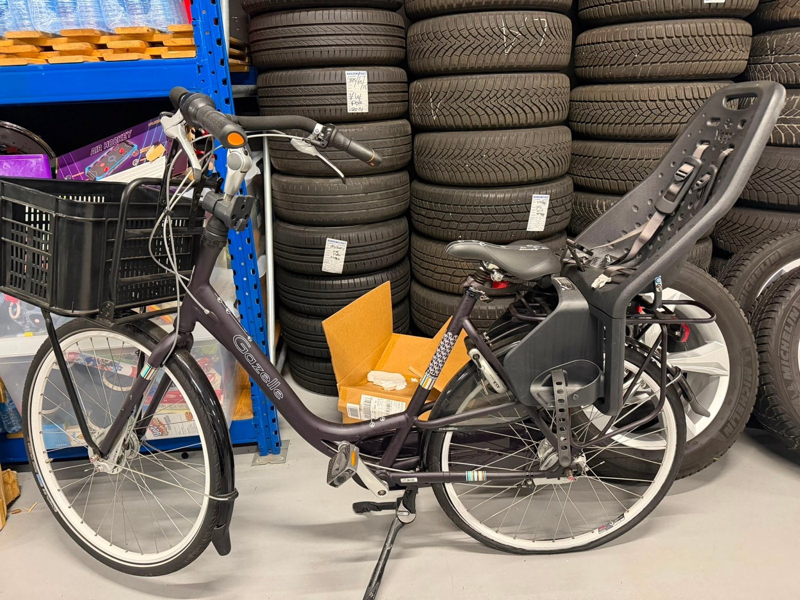 Gazelle mamafiets met Yepp kinderzitjes en bak, Ophalen, Gebruikt, Gazelle