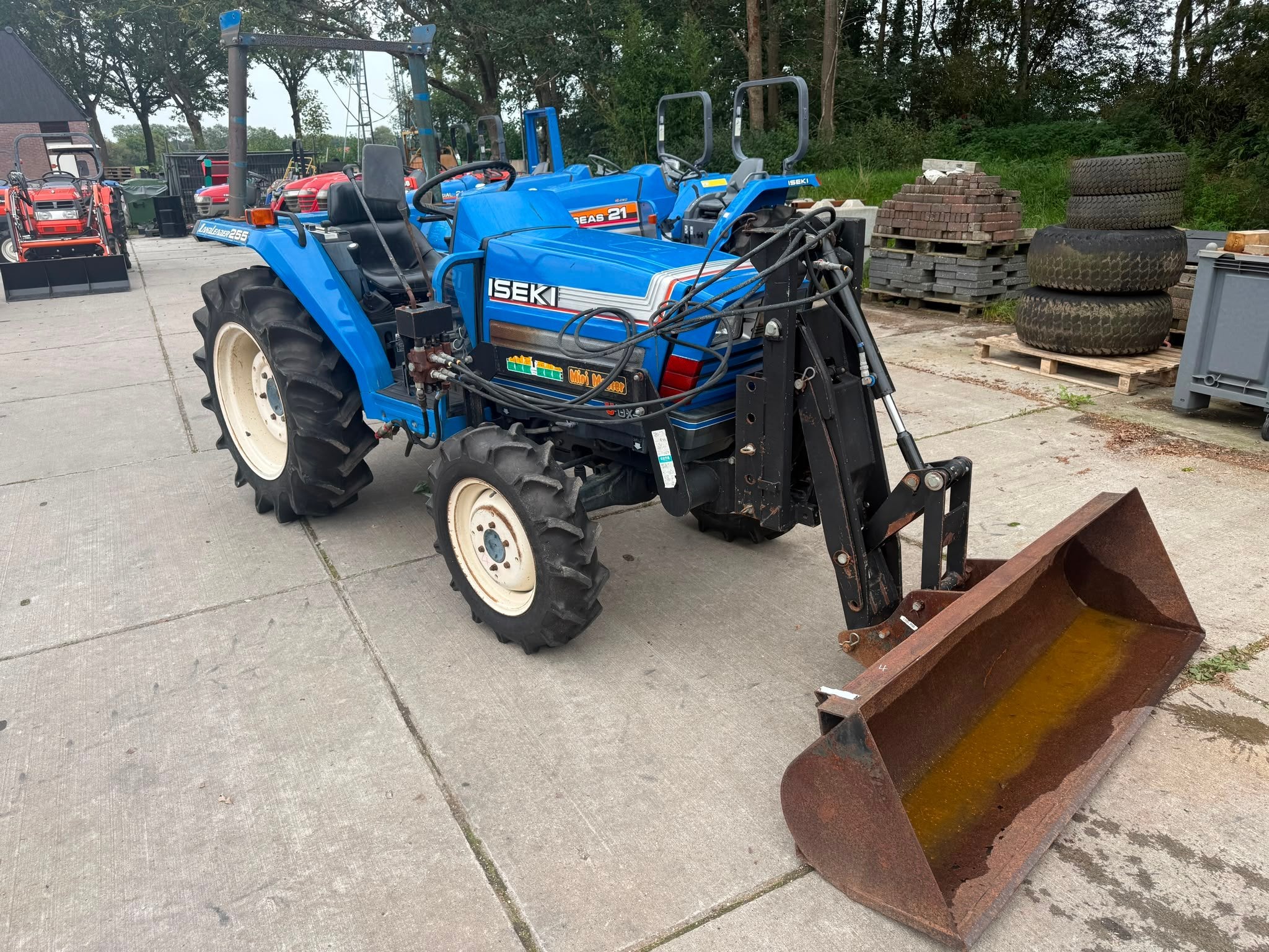 Iseki TA255 met voorlader, Overige typen
