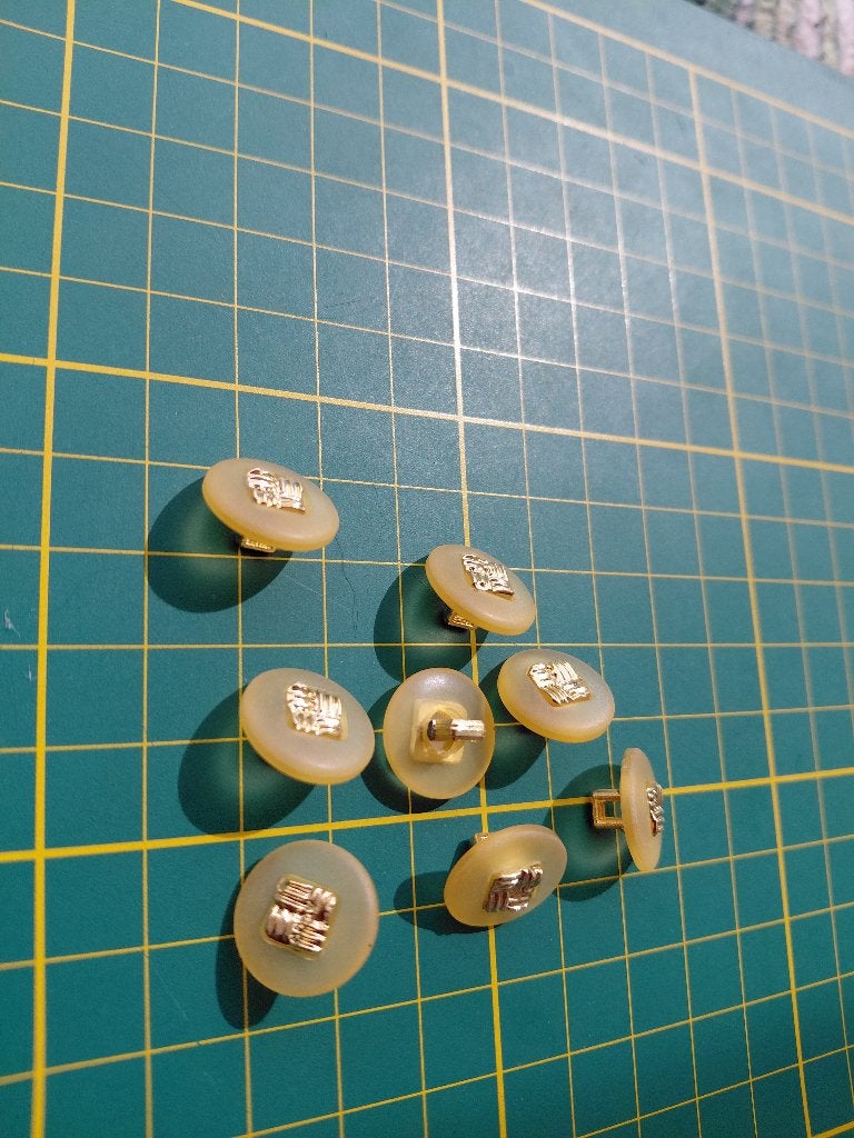 8 knopen 15mm goudkleurig/geel, Ophalen of Verzenden, Nieuw, Knoop of Knopen