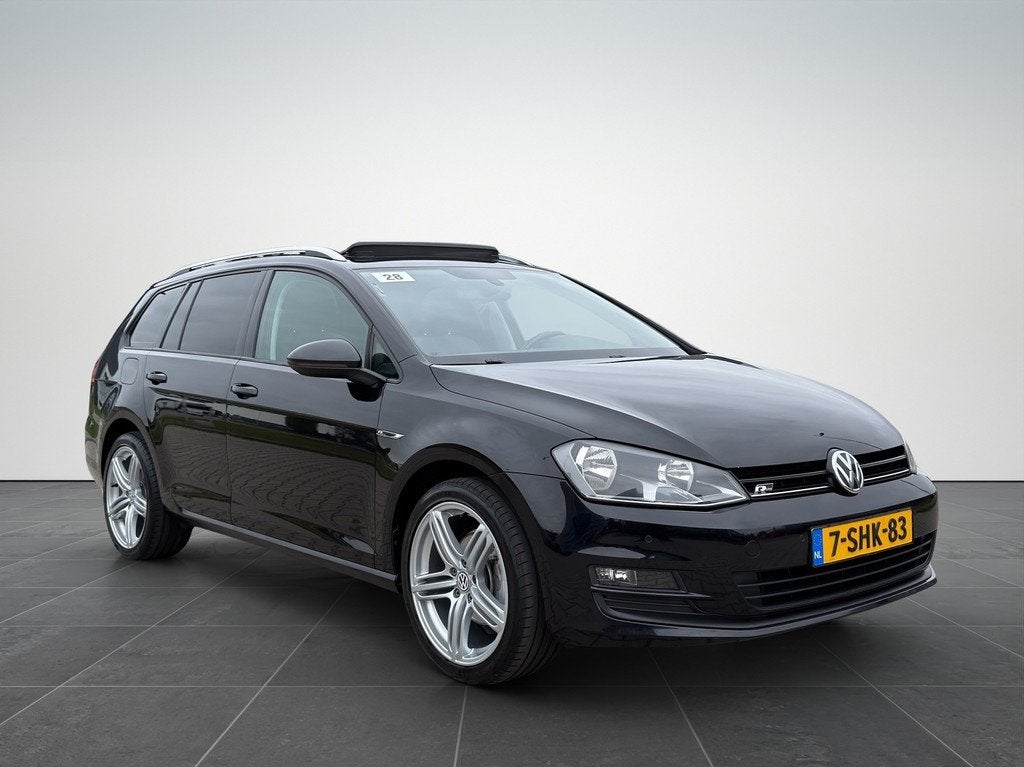 Volkswagen Golf Variant 1.2 TSI - DSG|Panorama|Trekhaak|NAP, Euro 5, Gebruikt, 4 cilinders, Zwart