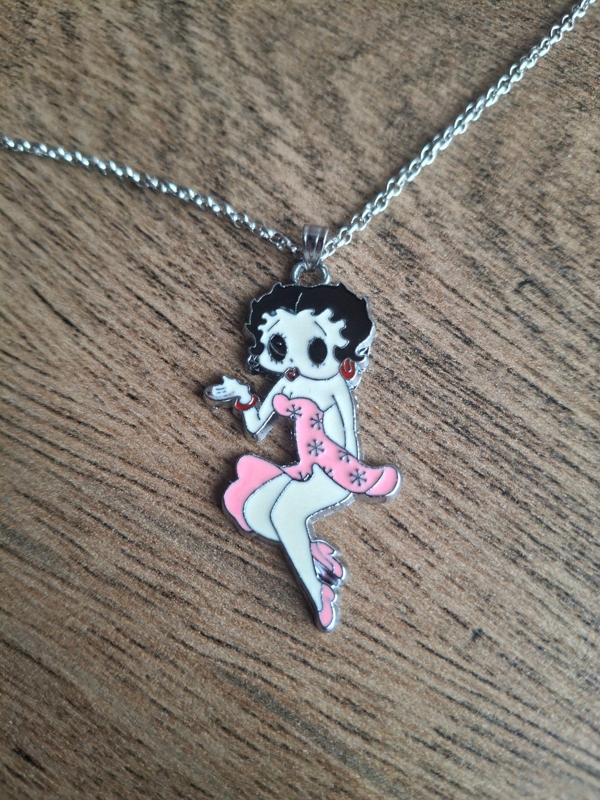 zilverkleurige ketting met Betty Boop hanger, Ophalen of Verzenden, Nieuw, Gebruiksvoorwerp