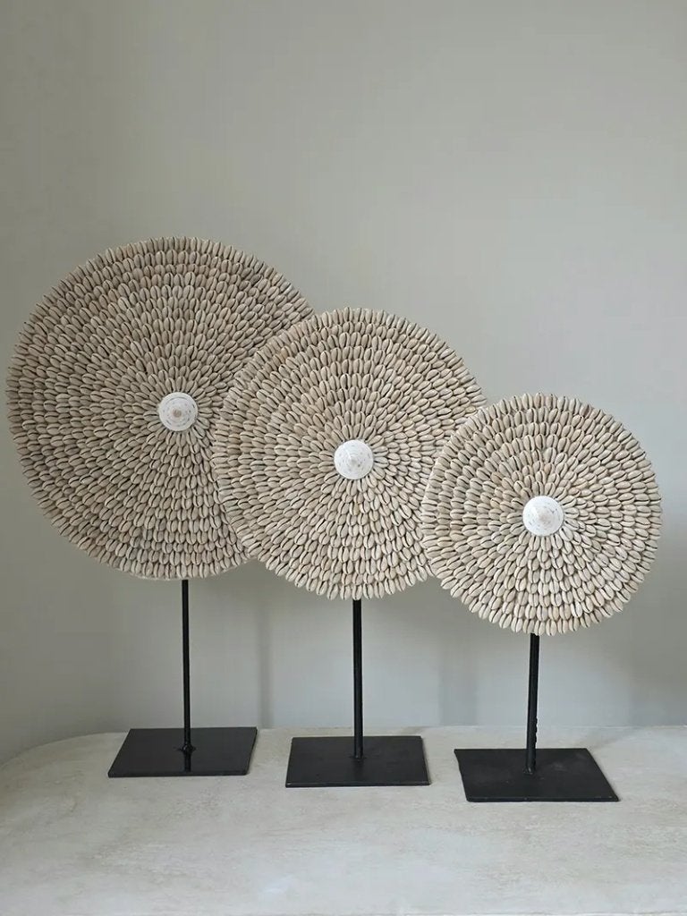 Kauri ornament op standaard 1 uit Bali, Huis en Inrichting, Woonaccessoires | Kransen, Ophalen of Verzenden, Natuurlijk materiaal