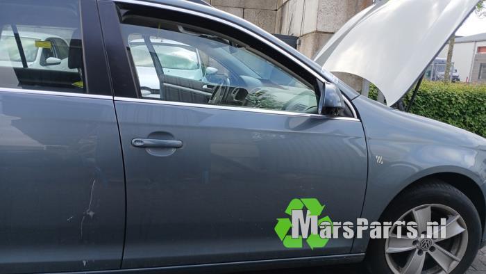 Portier 4Deurs rechts-voor van een Volkswagen Golf (LA6R), Auto-onderdelen, Carrosserie en Plaatwerk, Gebruikt, -, -, Ophalen of Verzenden