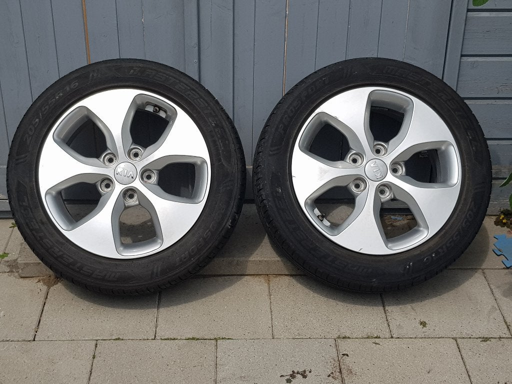 banden 16 inch kia carens, Ophalen