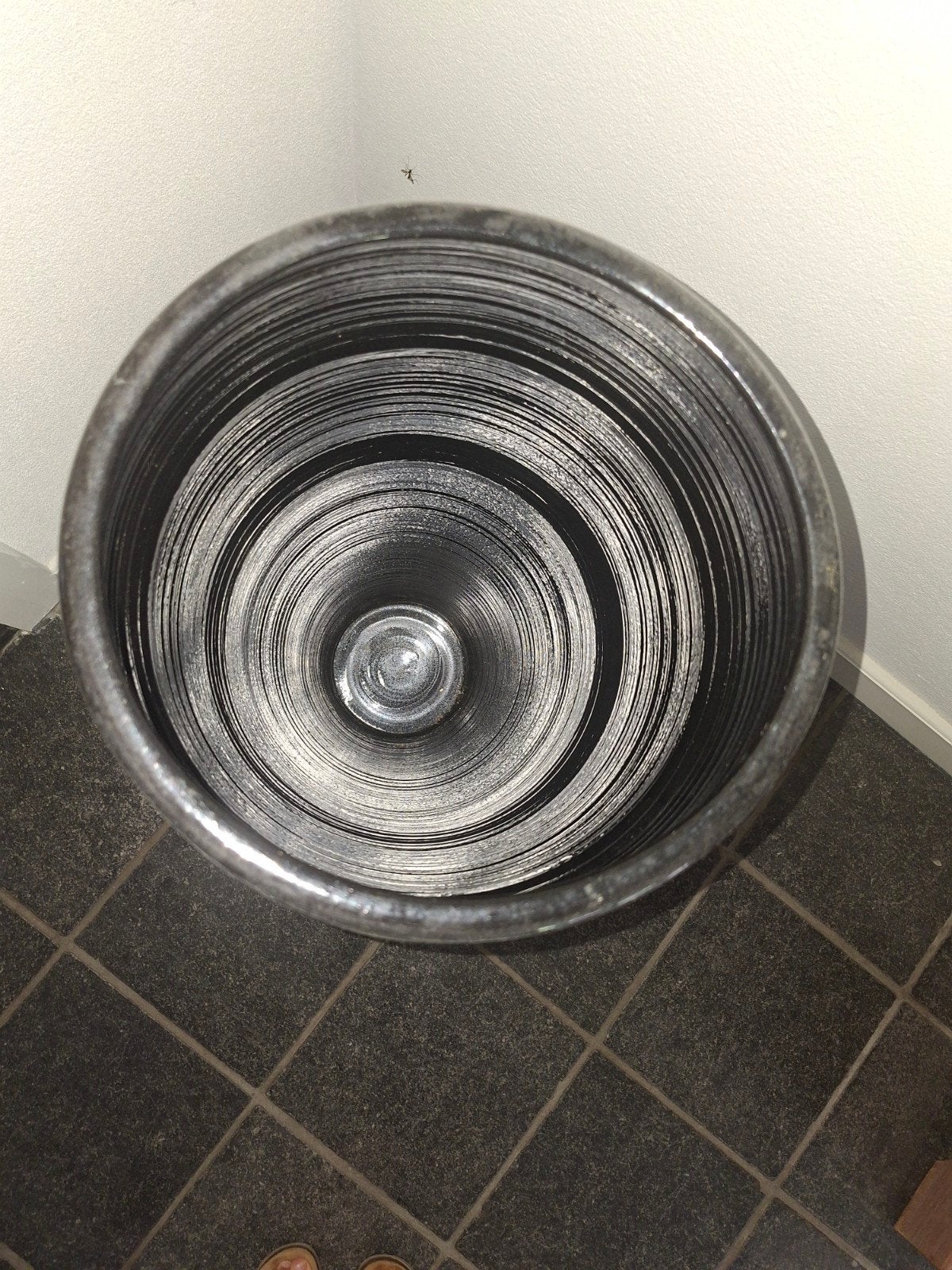 Hoge zwarte stenen vaas Intratuin - 90 cm hoog, Ophalen, Zo goed als nieuw, Zwart, Natuurlijk materiaal