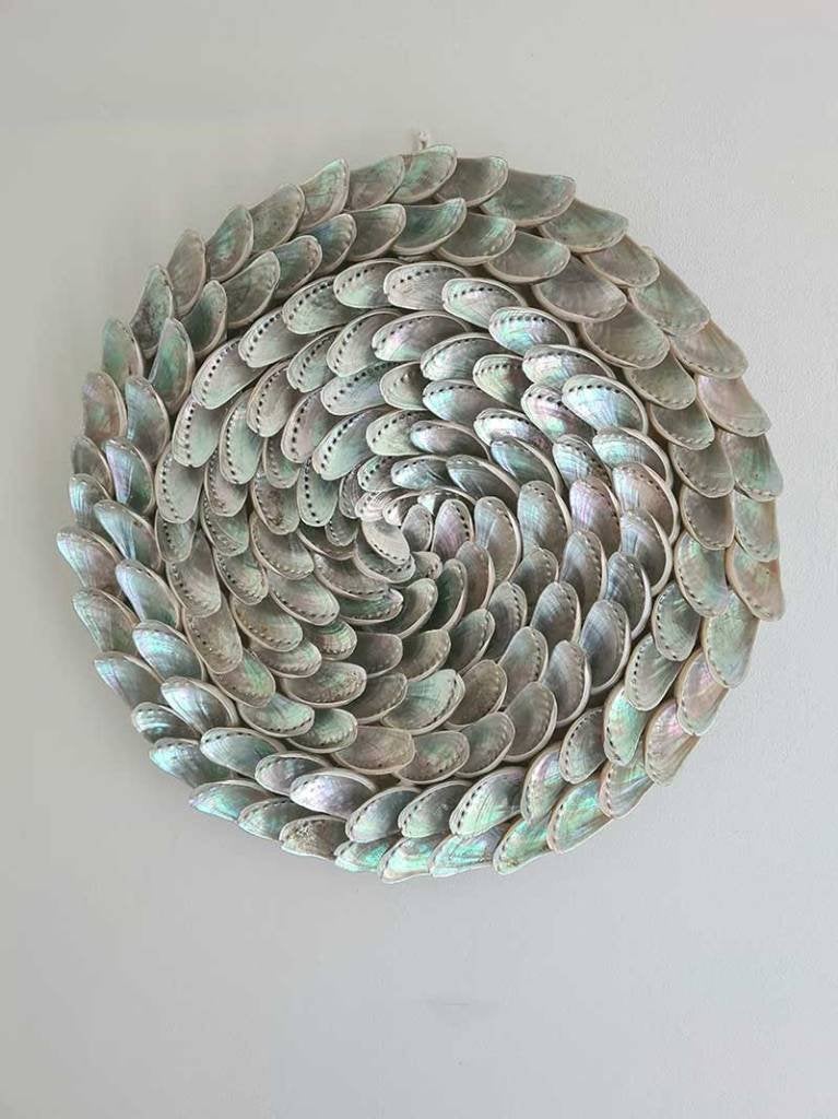 Abalone wanddecoratie rond uit Bali, Huis en Inrichting, Boho, Hout, Ophalen of Verzenden, Wandcirkel