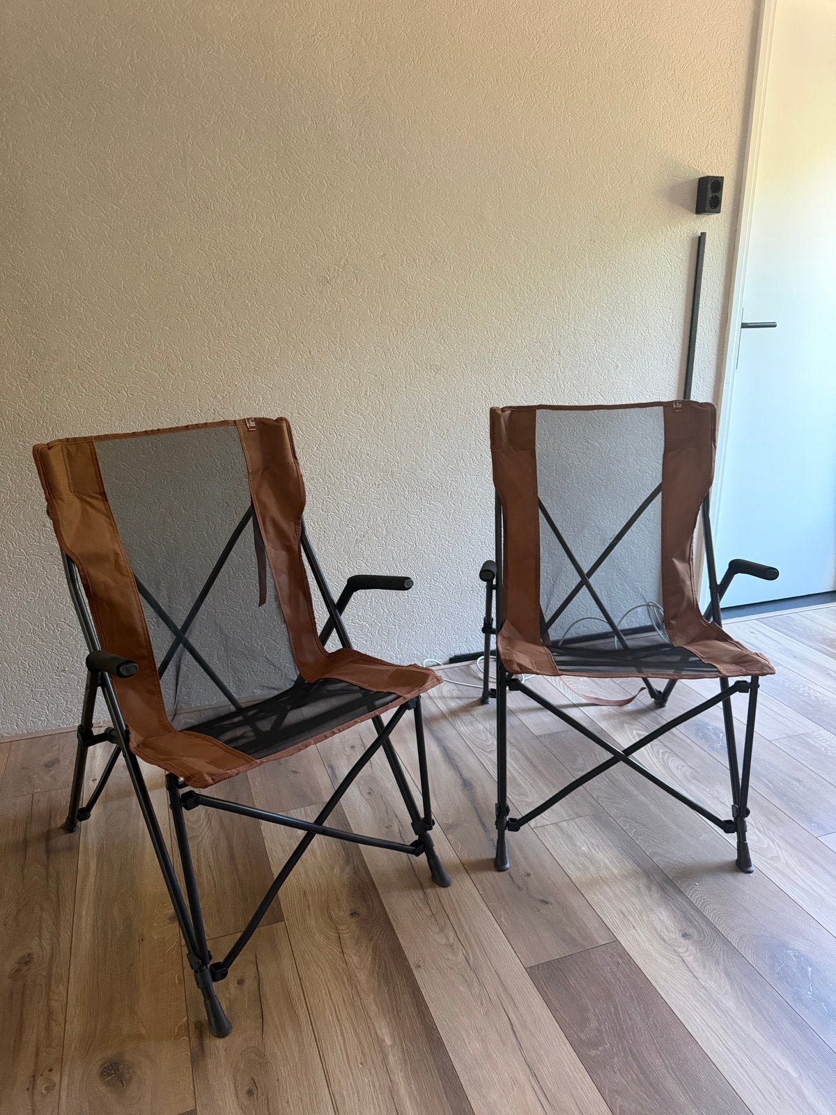 2 inklapbare Quechua campingstoelen, Caravans en Kamperen, Ophalen, Gebruikt, Campingstoel