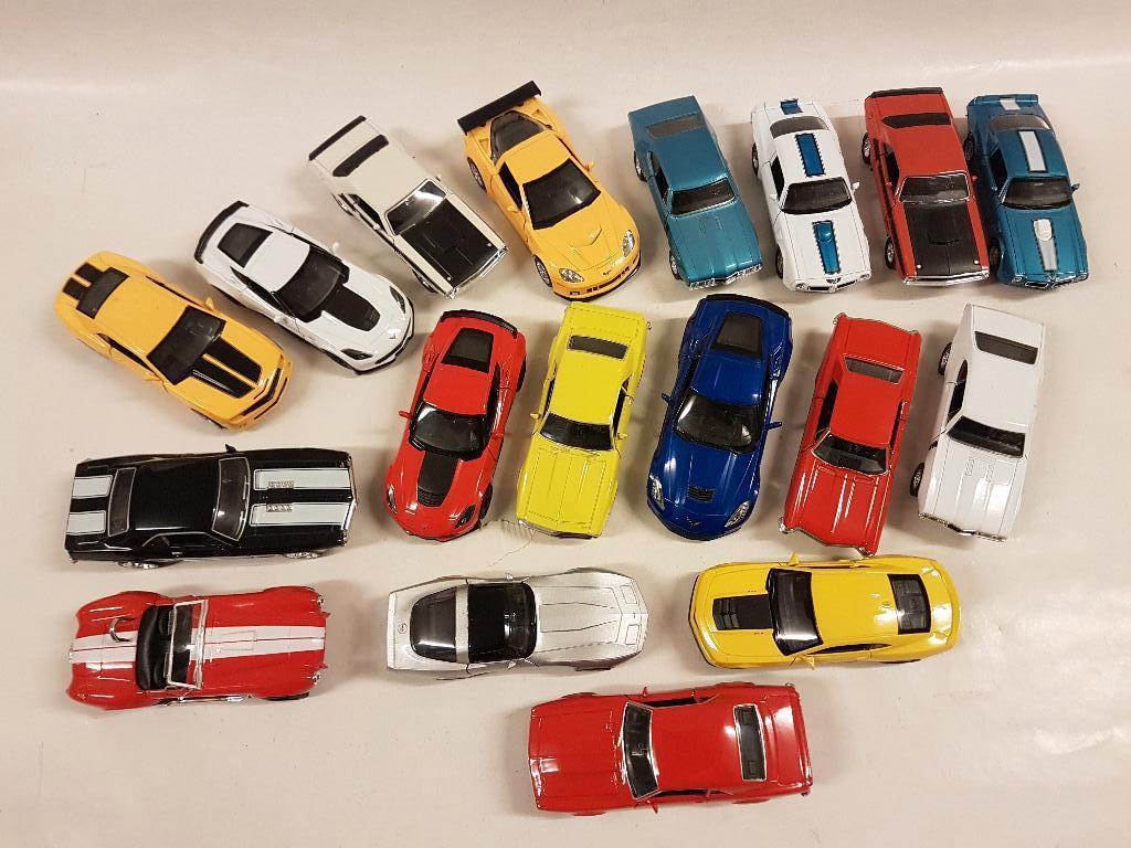 18x USA modellen 1:43 Corvette Buick Pontiac Oldsmobile enz., Ophalen of Verzenden, Zo goed als nieuw, Auto, Overige merken