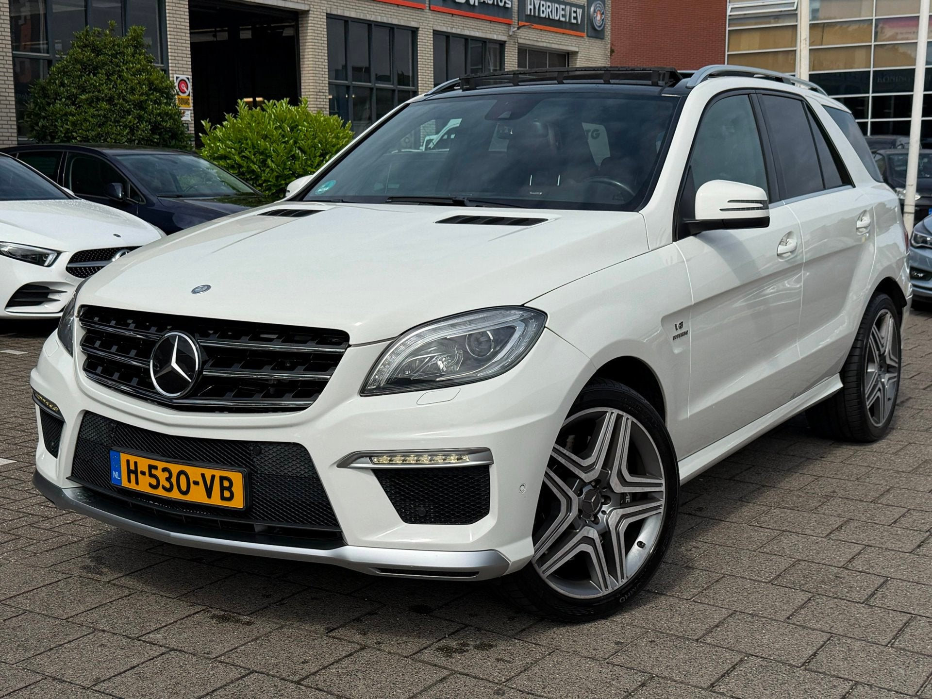 Mercedes-Benz M-klasse AMG 63, Auto's, Mercedes-Benz, Gebruikt, 8 cilinders, 2245 kg, Wit