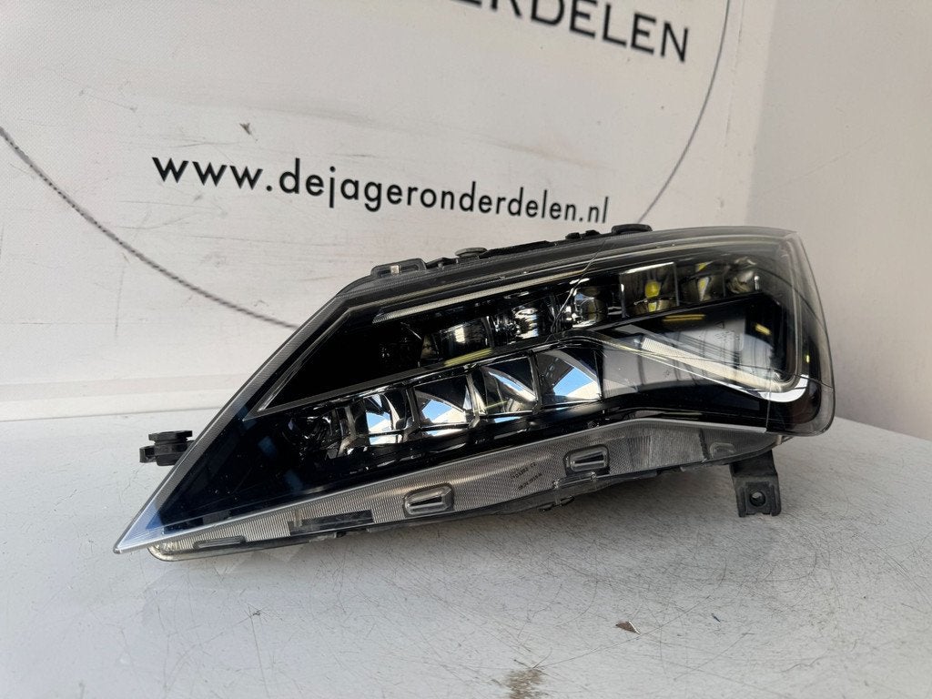 SEAT LEON FACELIFT VOL LED KOPLAMP LINKS 5F1941007G, Gebruikt, Autovia A-2, Km 585 585
08760  Martorell, ES, Ophalen of Verzenden