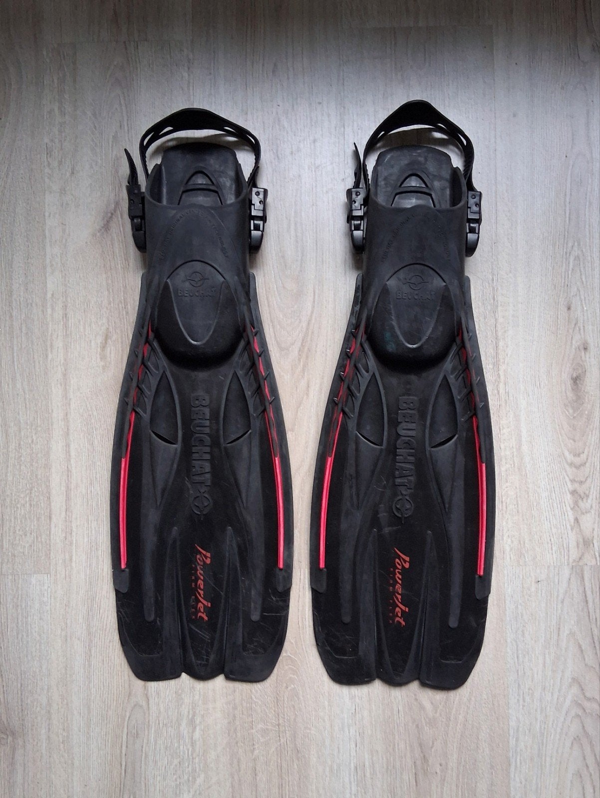Beuchat powerjet firm flex buitenwater vinnen. Rubber straps, Watersport en Boten, Duiken, Ophalen of Verzenden, Gebruikt, Zwem- of Duikvliezen
