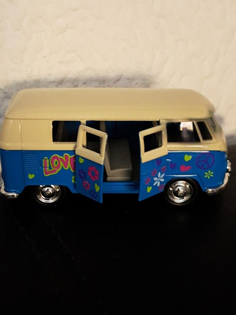 Welly 1963 VW T1 Bus 'Love' - Zeer Goede Staat, Ophalen of Verzenden, Zo goed als nieuw, Auto, Welly
