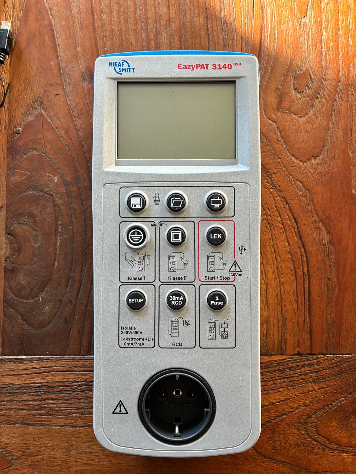 EazyPAT 3140 USB, Doe-het-zelf en Verbouw, Meetapparatuur, Nieuw, Ophalen