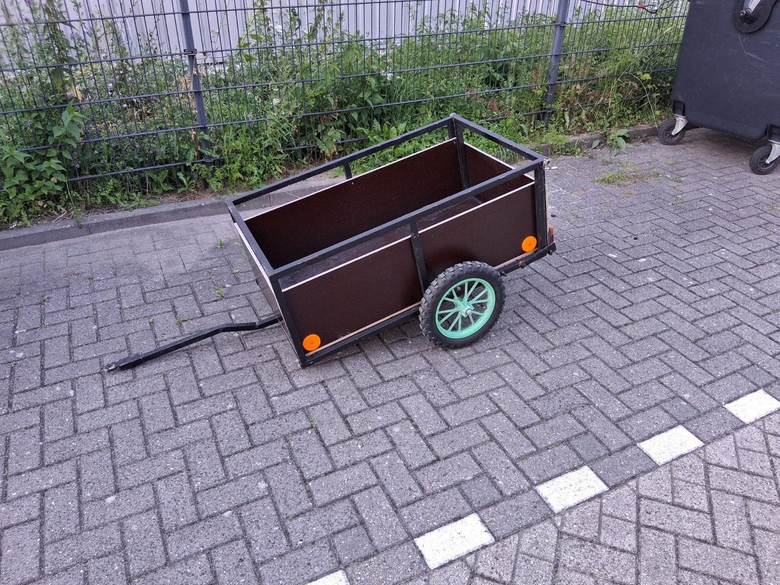 Prachtige skelteraanhanger / kar, Ophalen, Zo goed als nieuw, Berg