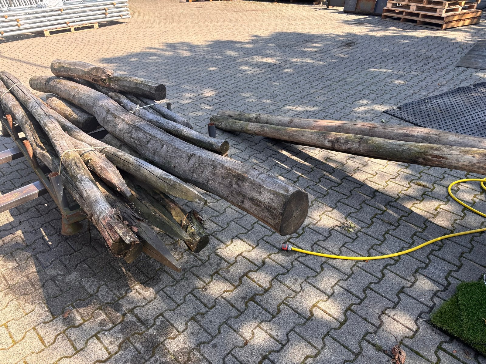 Kastanje houten palen, Ophalen, Nieuw, Balk, Overige houtsoorten