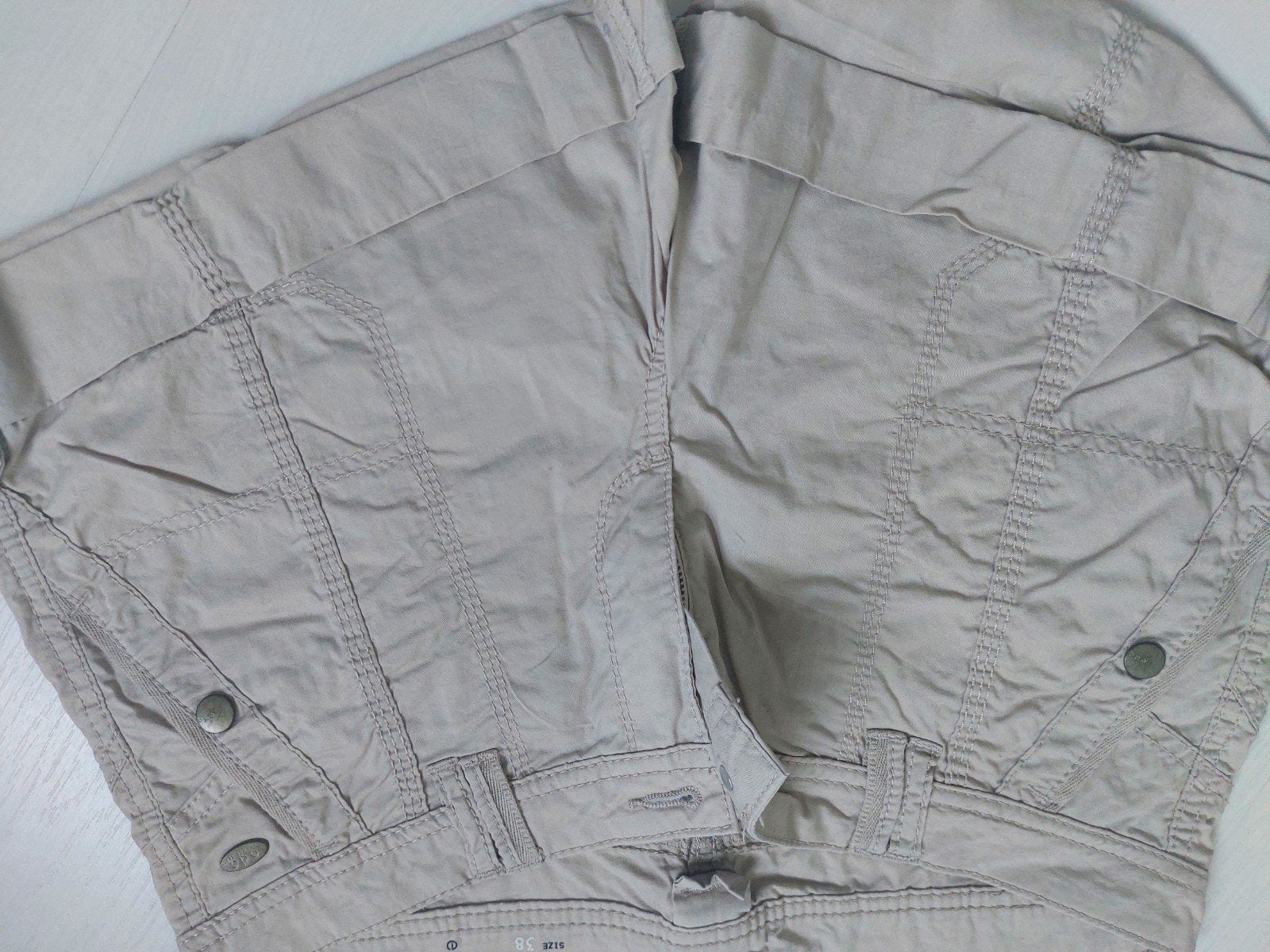 EDC Kaki Korte Broek Maat 38, Maat 38/40 (M), Kort, Beige, Ophalen of Verzenden