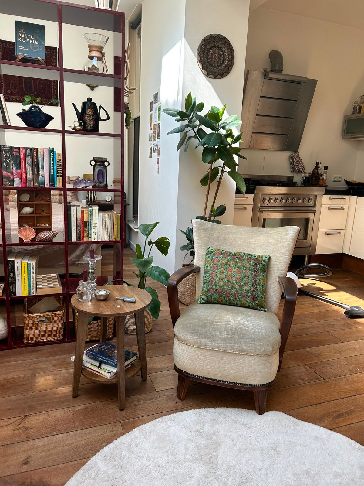 Vintage beige fauteuil - Comfortabel en stijlvol, Huis en Inrichting, Fauteuils, Ophalen, Gebruikt, Stof, 75 tot 100 cm