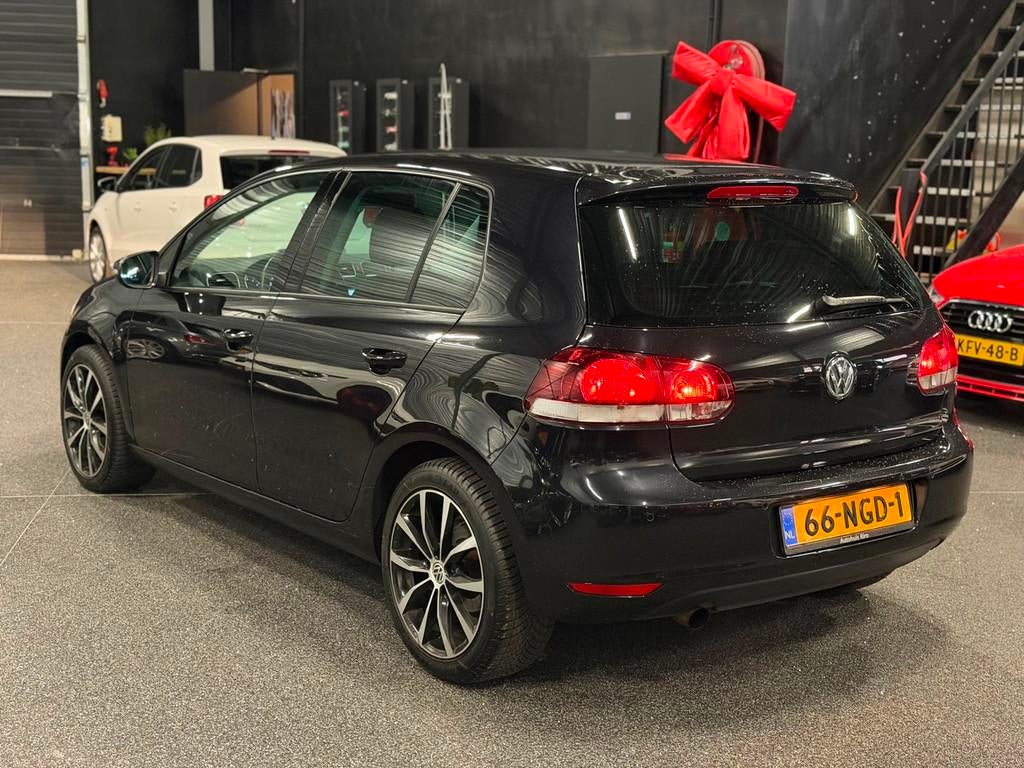 Volkswagen Golf 1.2 TSI Highline BlueMotion DSG/NAVI/CRUISE/, Auto's, Volkswagen, Euro 5, Gebruikt, 4 cilinders, Alcantara