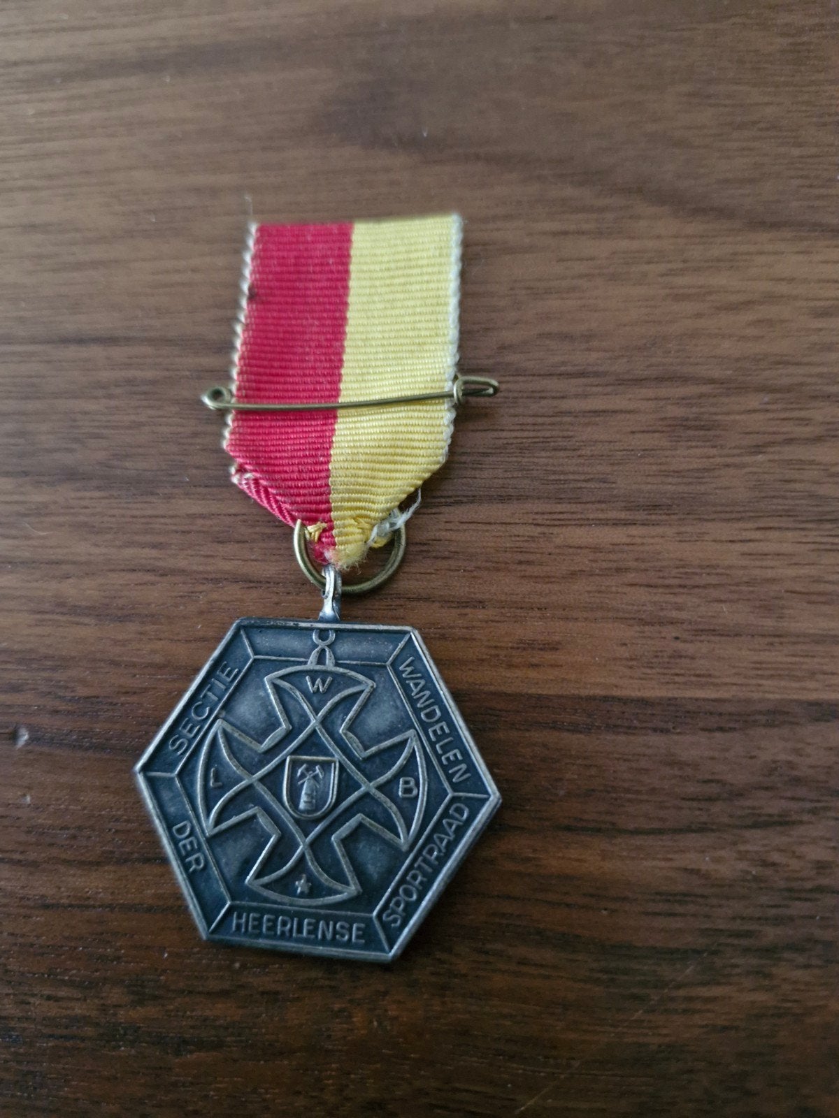172 Oude Medaille Sportraad Heerlense Wandel Sectie, Ophalen of Verzenden
