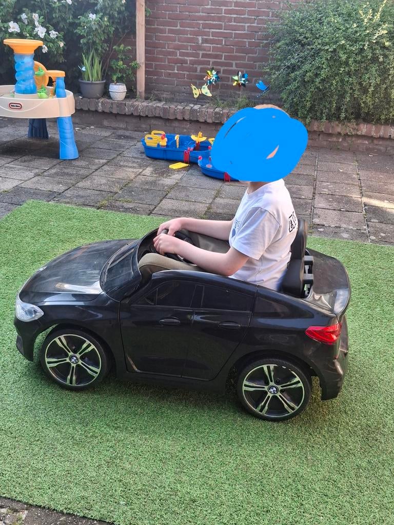 Elektrische kinderauto BMW 6 GT - rijdt perfect!, Ophalen of Verzenden, Gebruikt