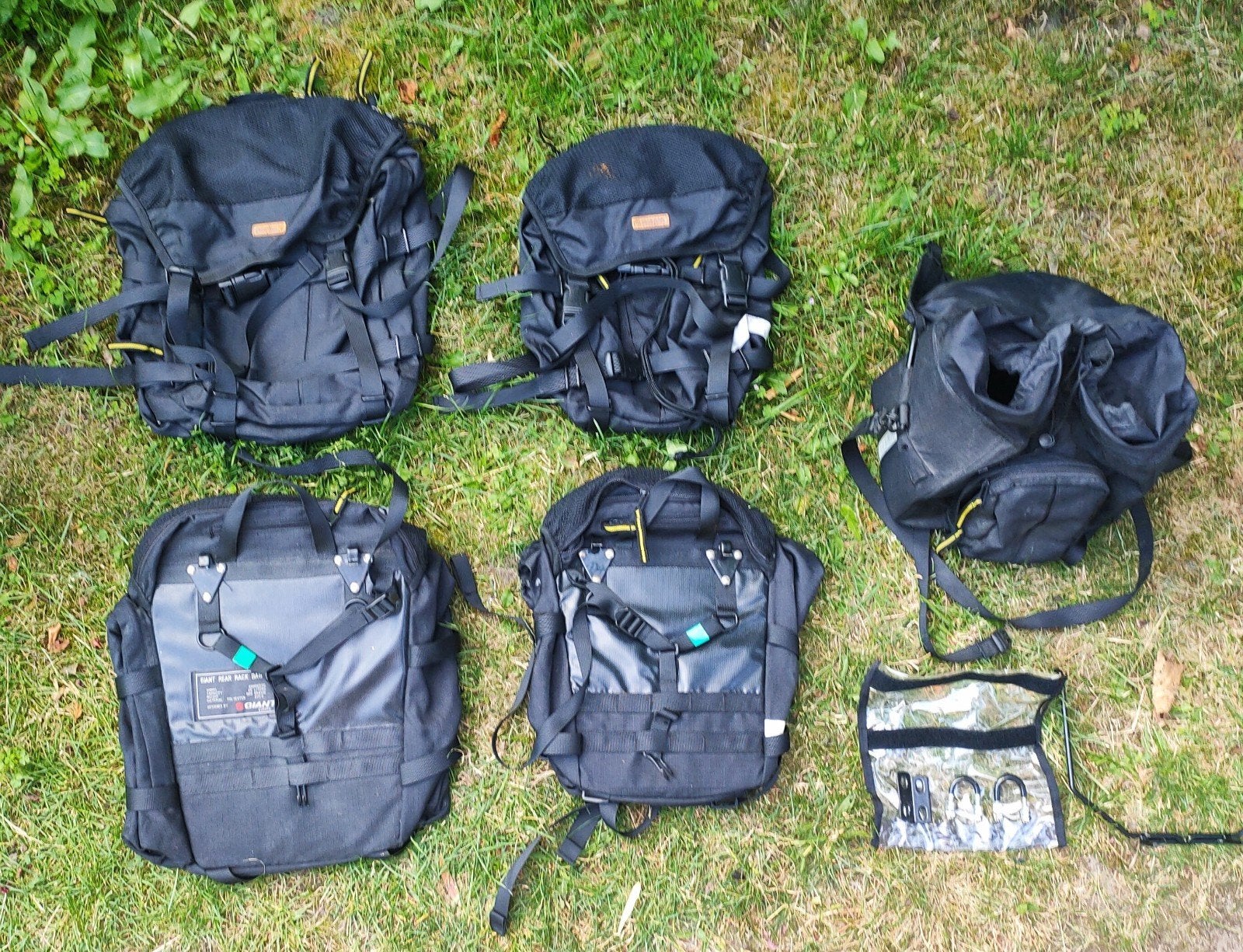 Complete Set Giant fietstassen, 2x achter, 2x voor, 1x stuur, Ophalen of Verzenden
