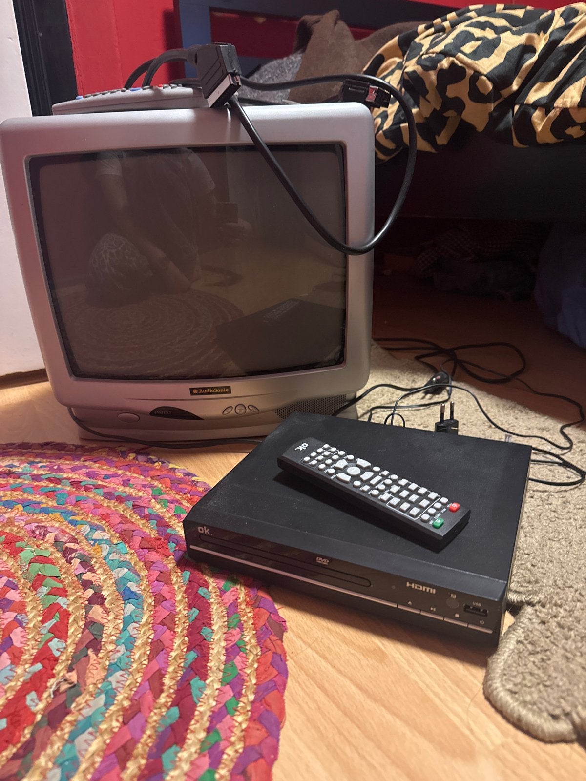 RETRO AUDIOSONIC CRT TV met DVD-speler en afstandsbediening, Audio, Tv en Foto, Gebruikt, 50 Hz, Minder dan 40 cm, Ophalen