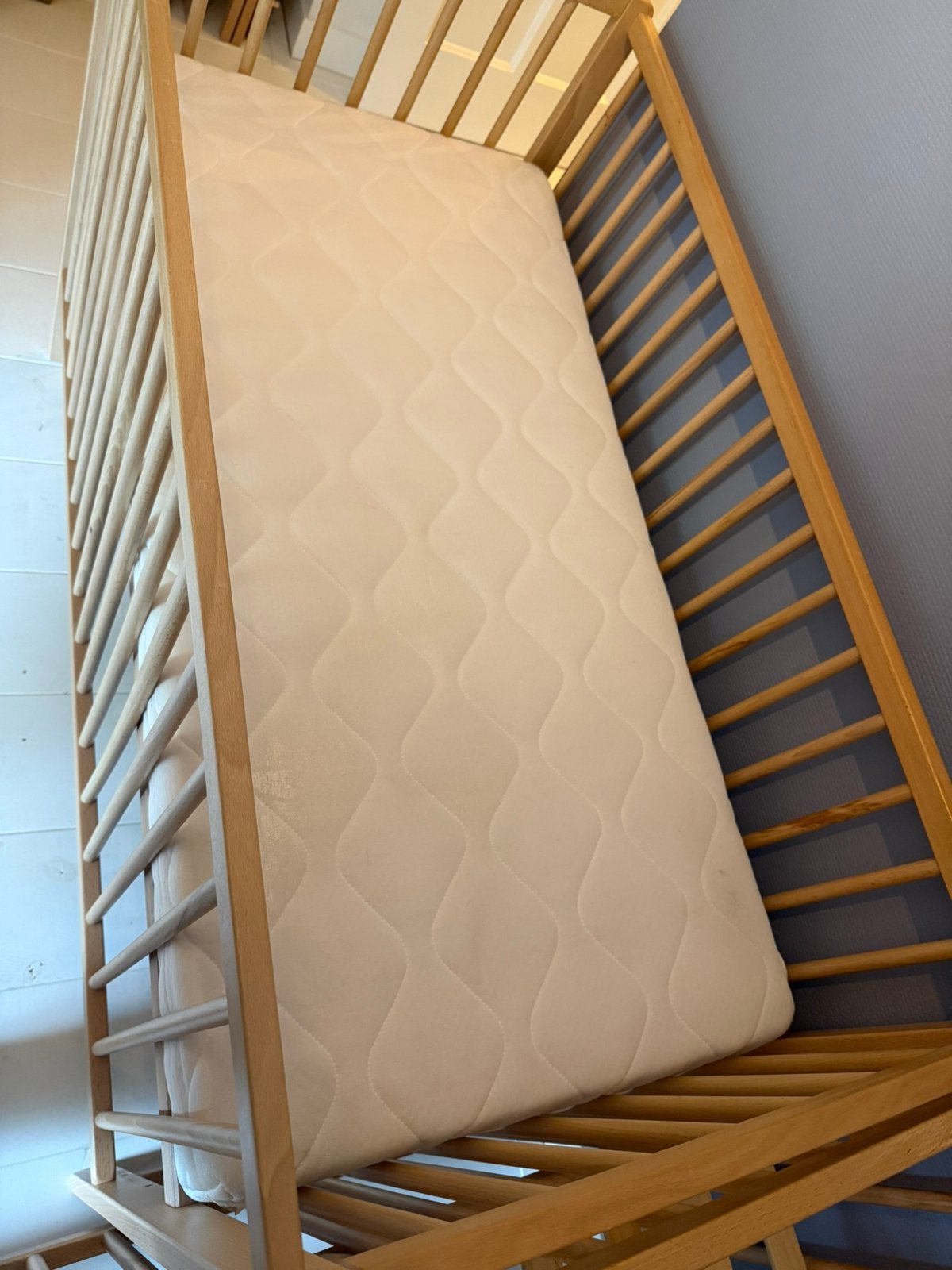 Gratis babymatrasje (120 bij 60 cm), Ophalen, Gebruikt, Minder dan 140 cm, Minder dan 70 cm