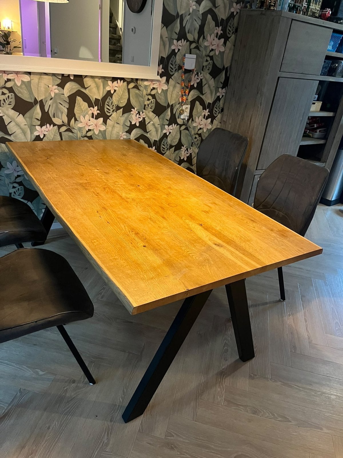 Eikenhouten eettafel met metalen onderstel, Huis en Inrichting, Ophalen, Gebruikt, Eikenhout, 50 tot 100 cm